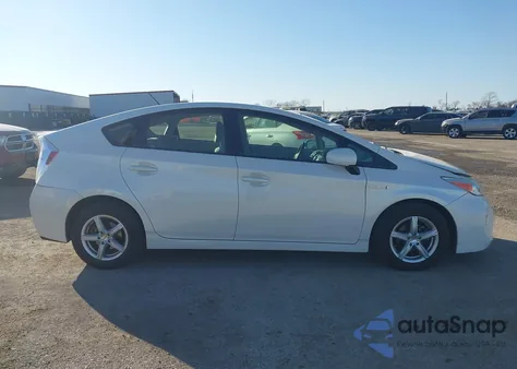 2014 Toyota Prius Two z USA, uszkodzony, nr VIN JTDKN3DU6E0376945